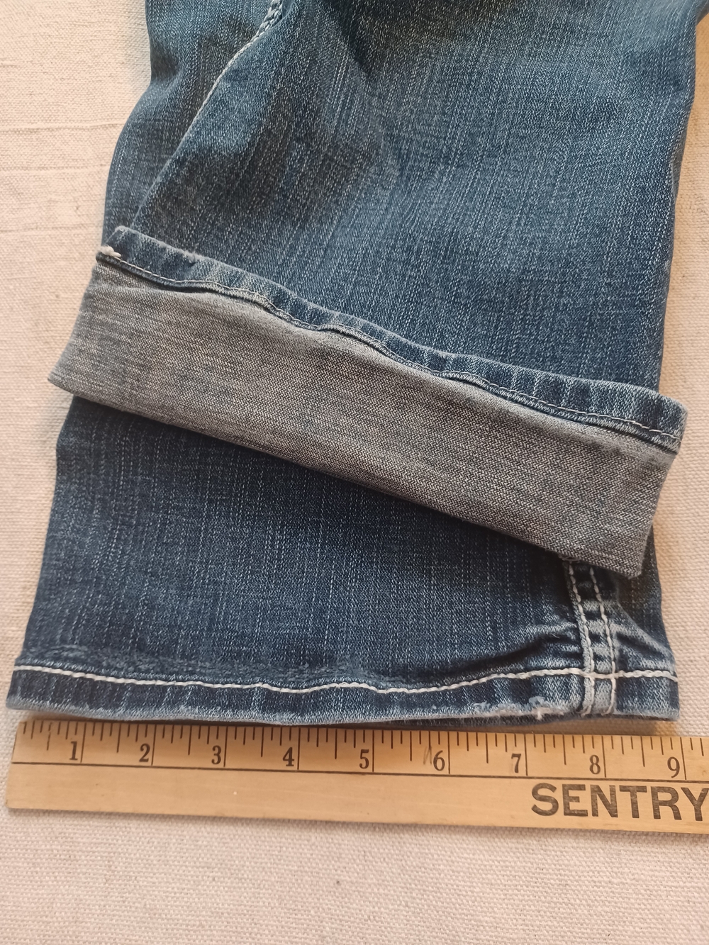 BKE Wendi Distressed Bootcut Jeans Women's Size 31 X 33 1/2 - Picture 9 of 12